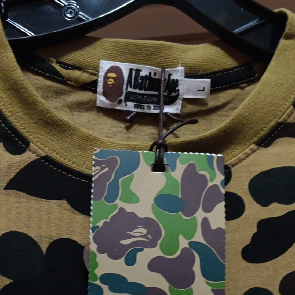 A Bathing Ape Camo Tee - Picture 3 of 8